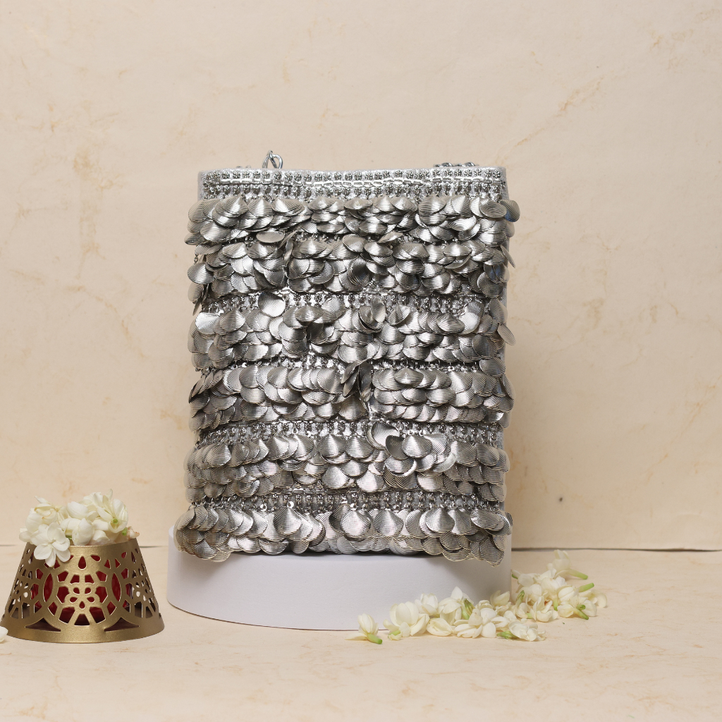 Indowestern shell shaped coin bag