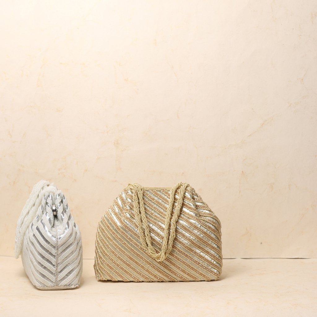 Leheriya  style potli