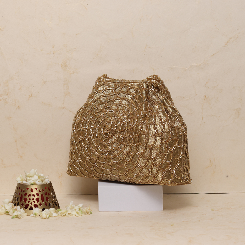 Cob web potli clutch